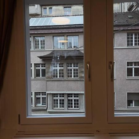 Suesse Wohnung In Zuercher Altstadt 3 Zurique Exterior foto