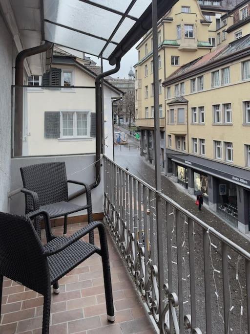 Suesse Wohnung In Zuercher Altstadt 3 Zurique Exterior foto