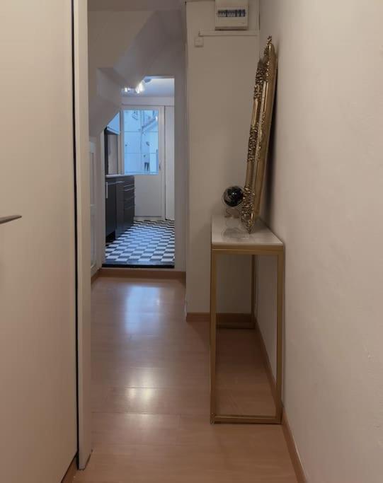 Suesse Wohnung In Zuercher Altstadt 3 Zurique Exterior foto